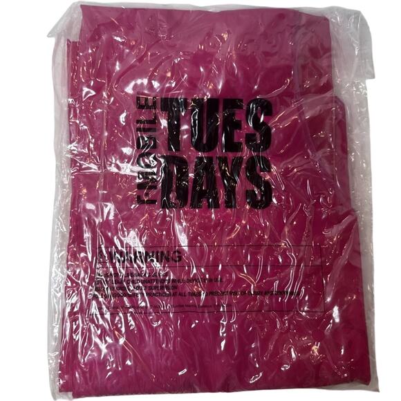 T-Mobile Tuesdays Logo Pink & Transparent Inflatable Pool Ring Float Tube - New - Picture 3 of 13